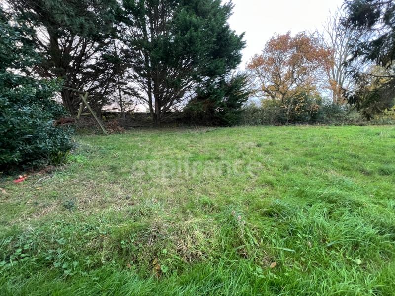 Terrain constructible - 570 m²