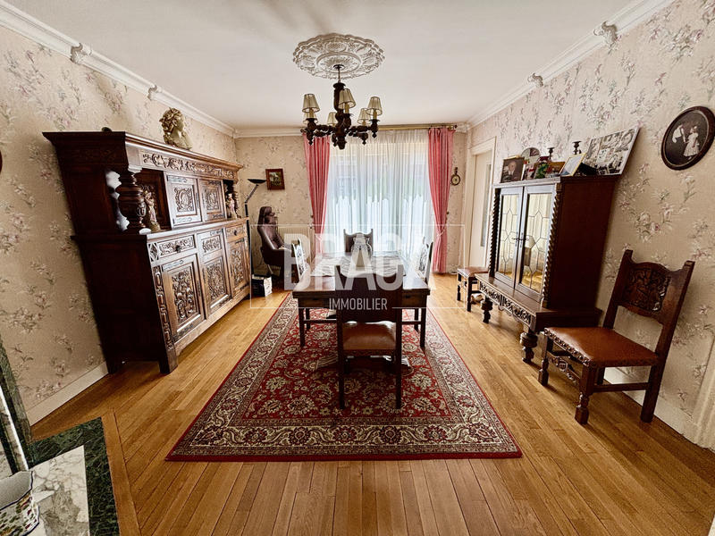 Maison - 147 m² - 6 pièces