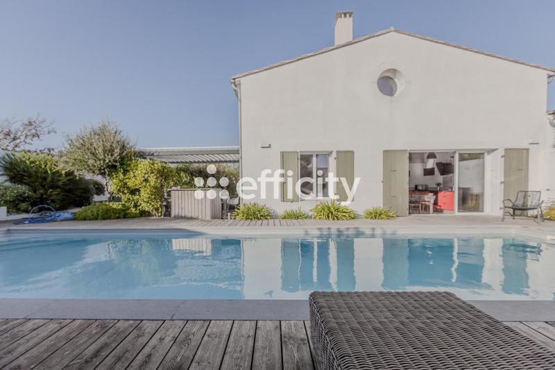 Maison - 170 m² - 9 pièces