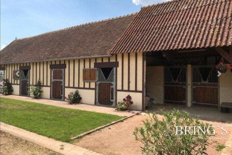 Maison - 215 m² - 8 pièces