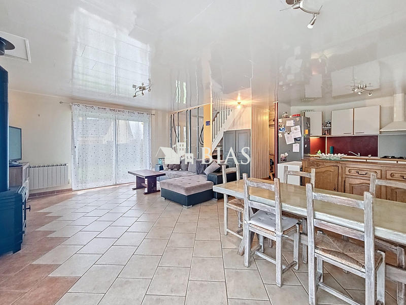 Maison - 102 m² - 5 pièces