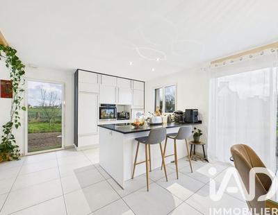 Maison - 94 m² - 4 pièces