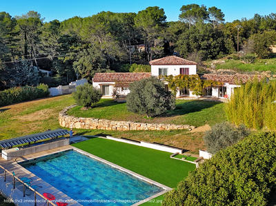 Maison - 174 m² - 7 pièces