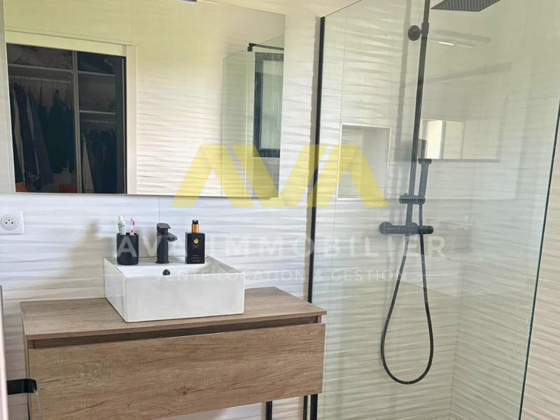 Villa - 138 m² - 5 pièces