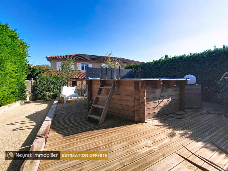 Maison - 121 m² - 6 pièces