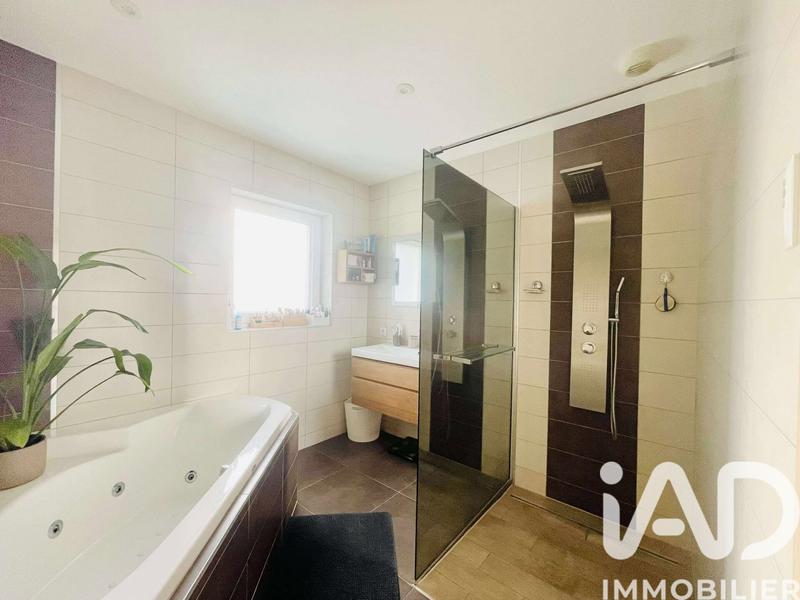 Maison - 172 m² - 7 pièces