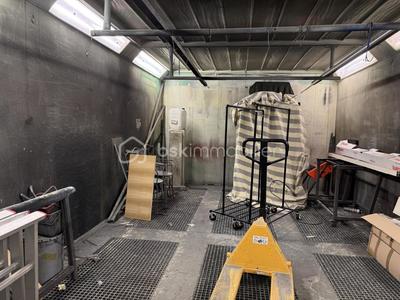 Bureau - 234 m² - 3 pièces