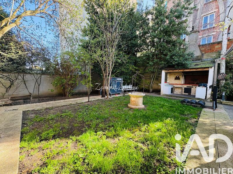 Maison - 227 m² - 8 pièces