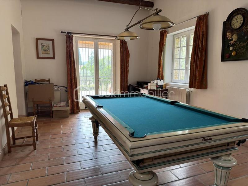 Maison - 169 m² - 6 pièces