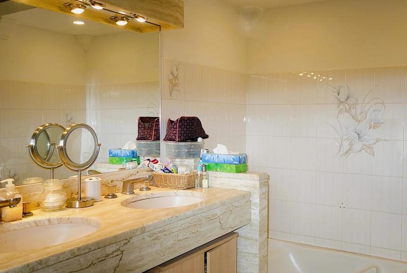 Mas - 417 m² - 7 pièces