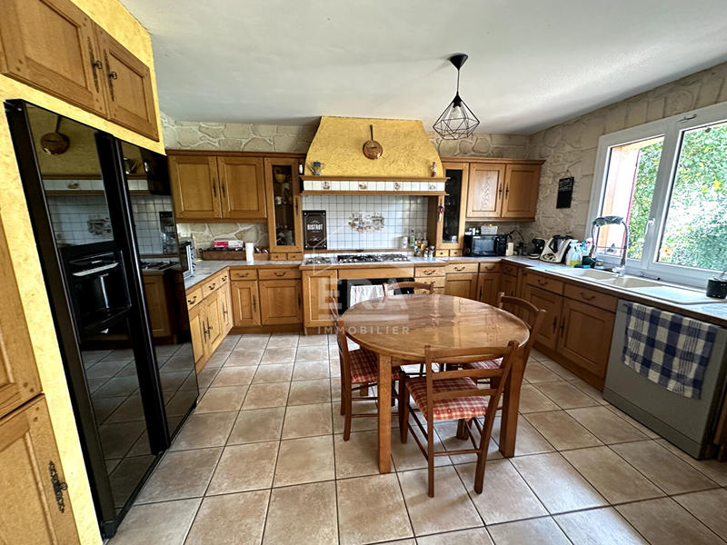 Maison - 175 m² - 8 pièces