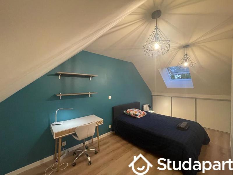 Chambre - 11 m² - 1 pièce