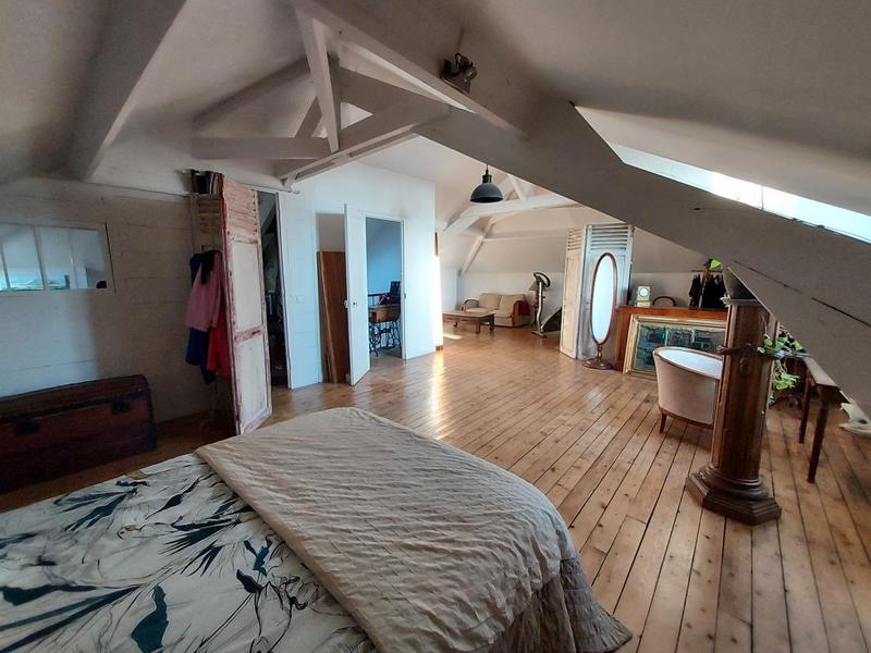 Maison - 200 m² - 5 pièces