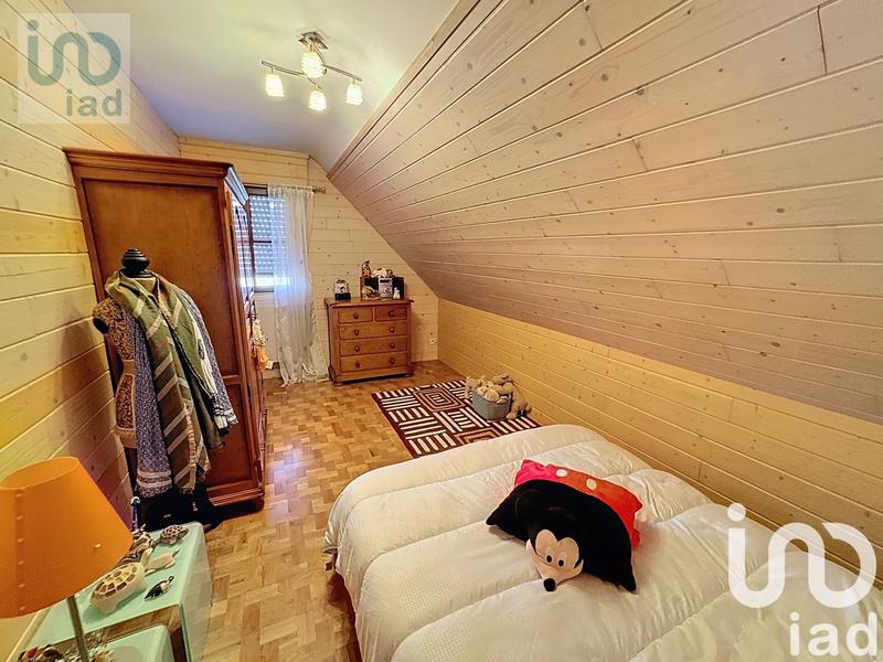 Maison - 185 m² - 8 pièces