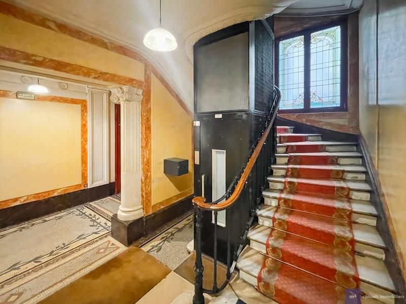 Appartement - 177 m² - 9 pièces