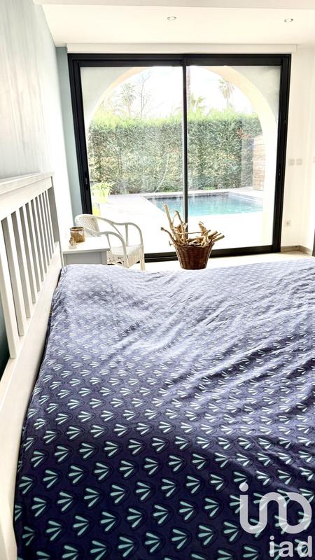 Maison - 320 m² - 9 pièces