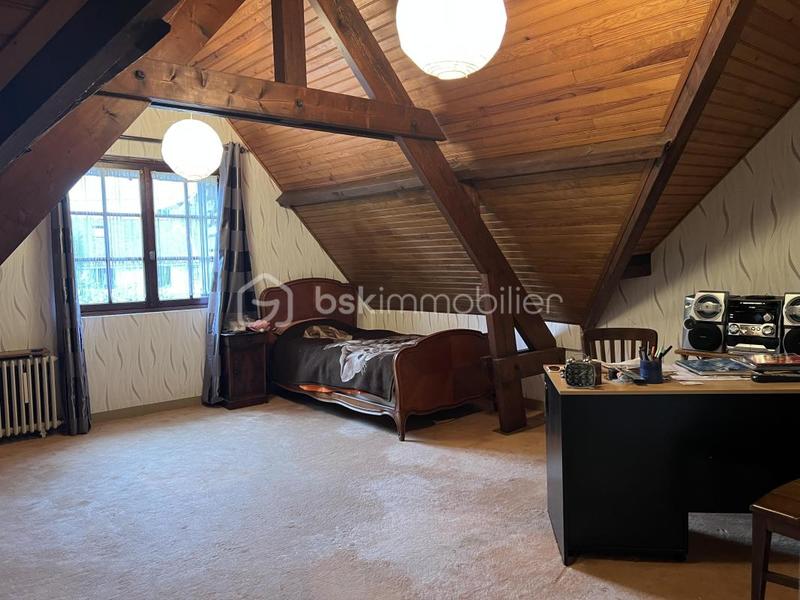 Maison - 232 m² - 8 pièces