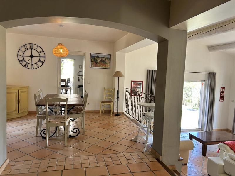 Maison - 159 m² - 6 pièces