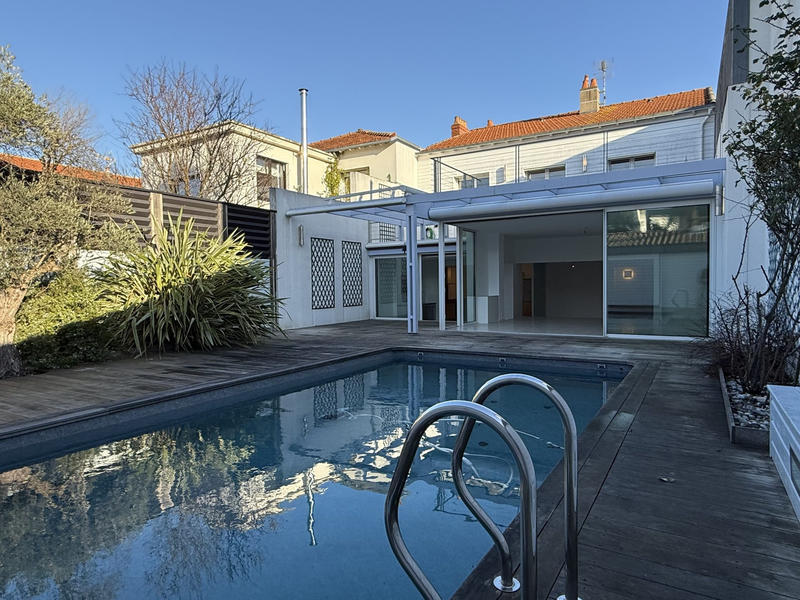 Maison - 178 m² - 5 pièces