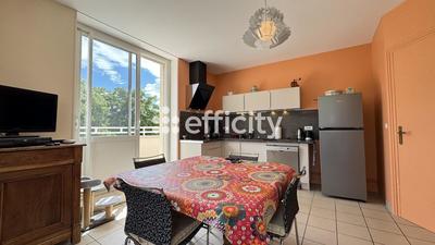 Appartement - 105 m² - 3 pièces