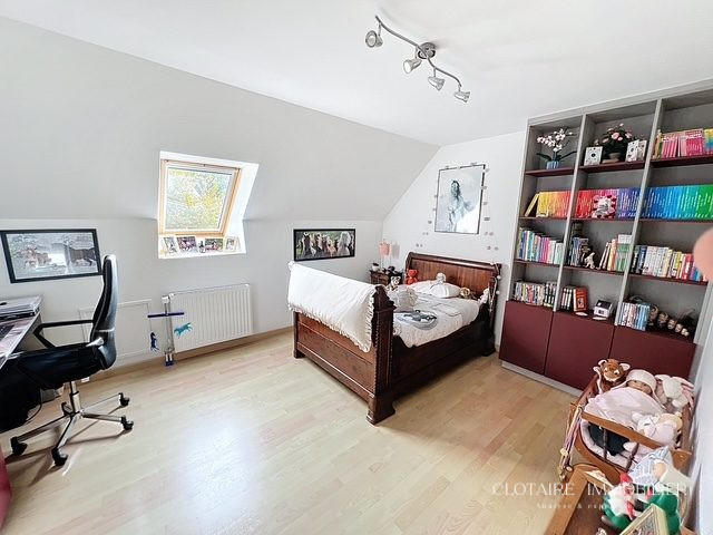 Maison - 205 m² - 5 pièces