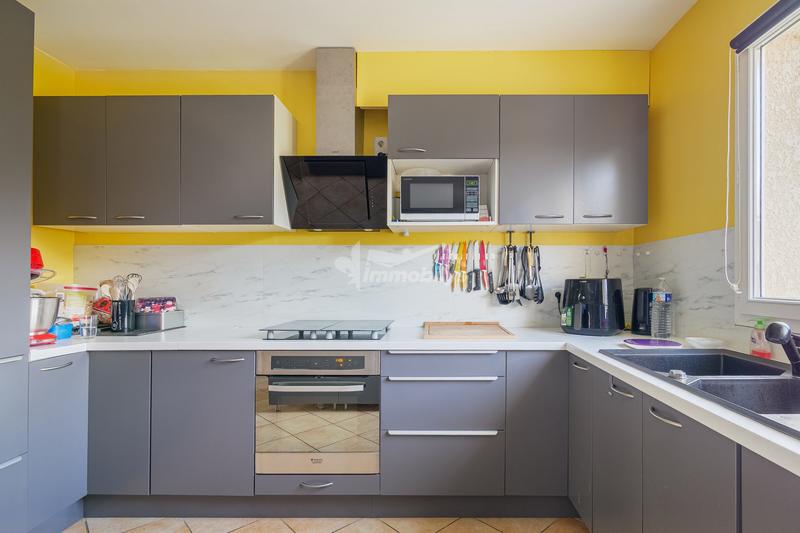 Maison - 145 m² - 6 pièces