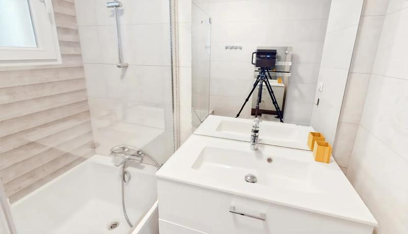 Appartement - 85 m² - 5 pièces