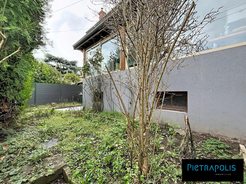 Maison - 80 m² - 5 pièces