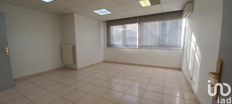 Local commercial - 103 m²