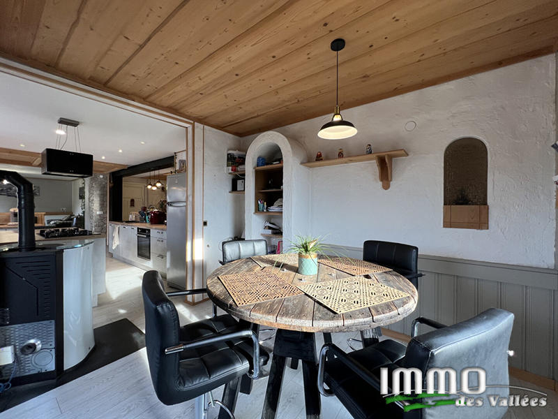 Ferme - 300 m² - 5 pièces