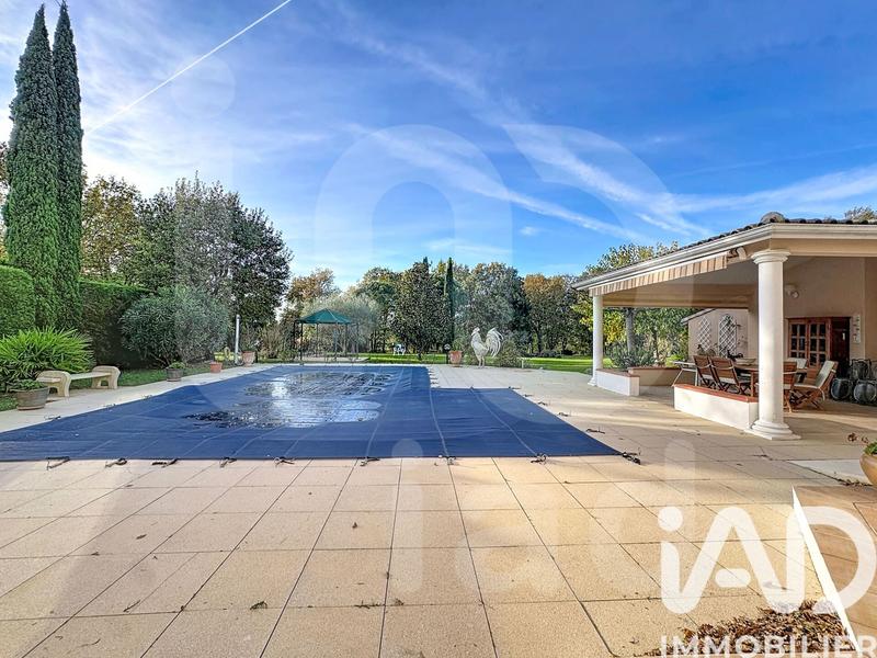 Maison - 211 m² - 7 pièces