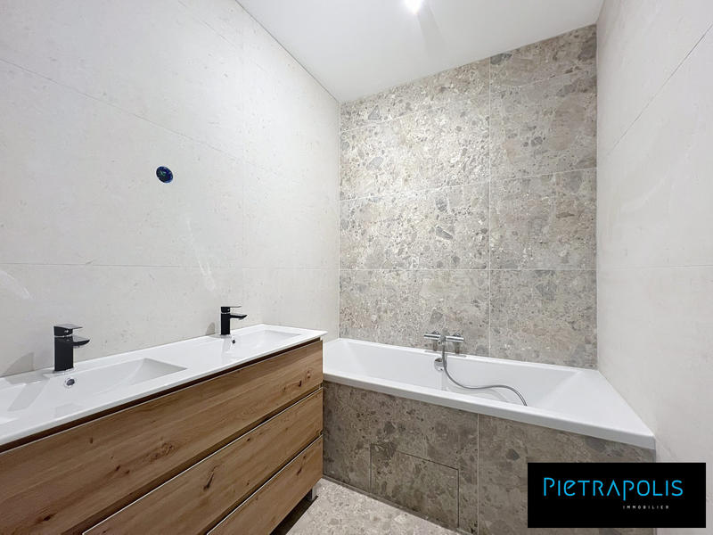 Appartement - 109 m² - 4 pièces