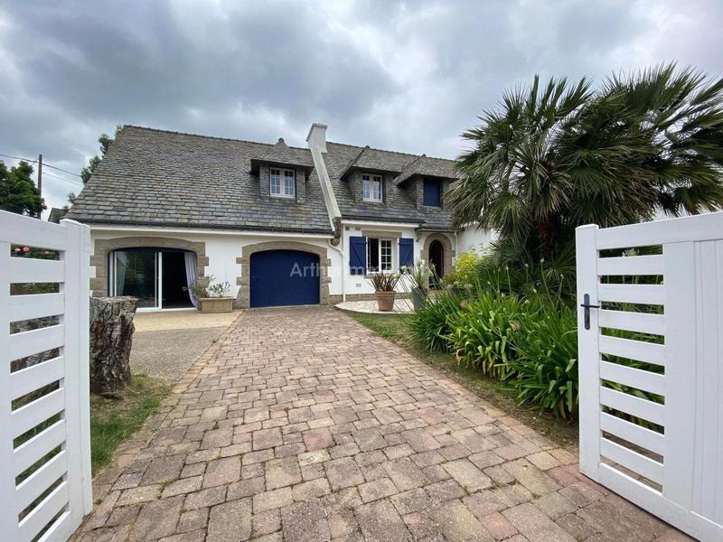 Maison - 170 m² - 8 pièces