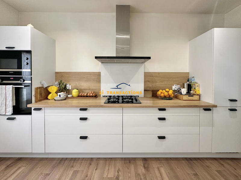 Appartement - 94 m² - 3 pièces