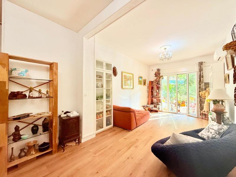 Appartement - 80 m² - 3 pièces