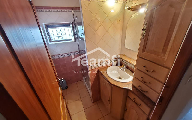 Maison traditionnelle - 139 m² - 6 pièces