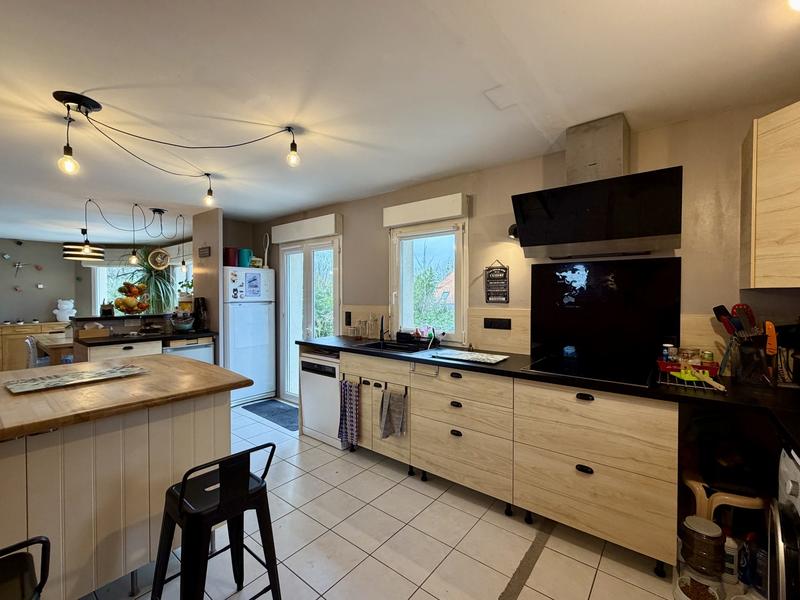 Maison - 137 m² - 7 pièces