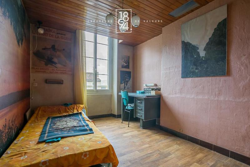 Appartement - 97 m² - 4 pièces