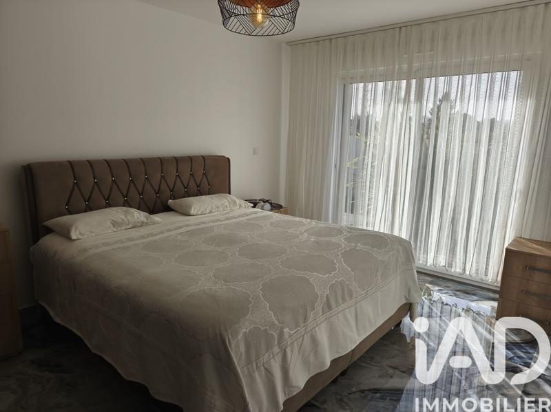 Maison - 205 m² - 7 pièces