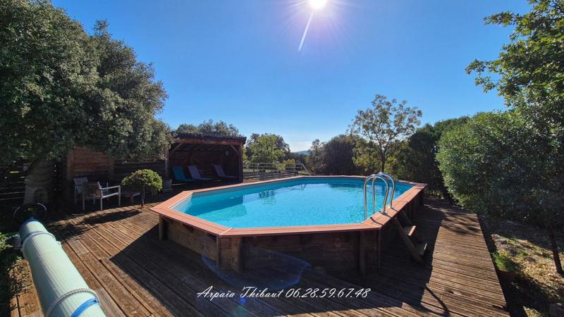 Maison - 140 m² - 5 pièces