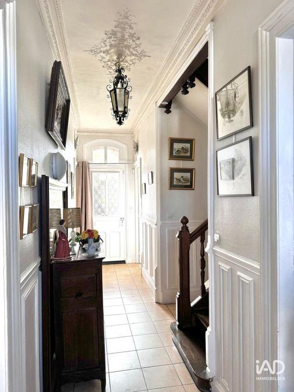 Maison - 176 m² - 10 pièces