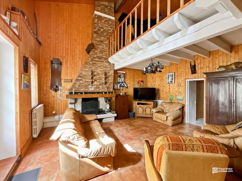 Maison - 155 m² - 9 pièces