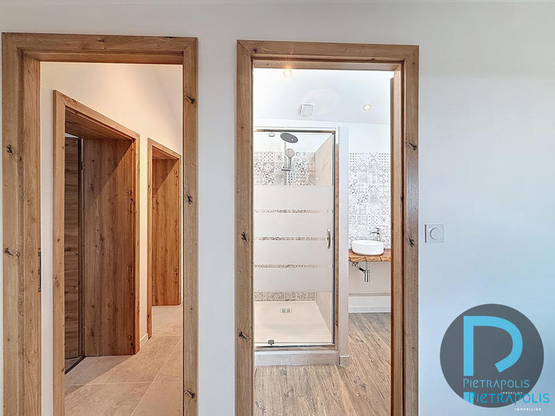 Appartement - 137 m² - 5 pièces