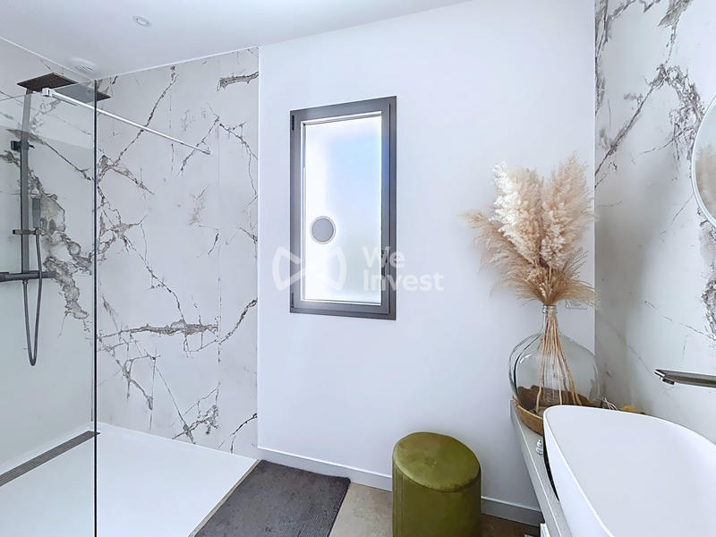 Villa - 220 m² - 5 pièces