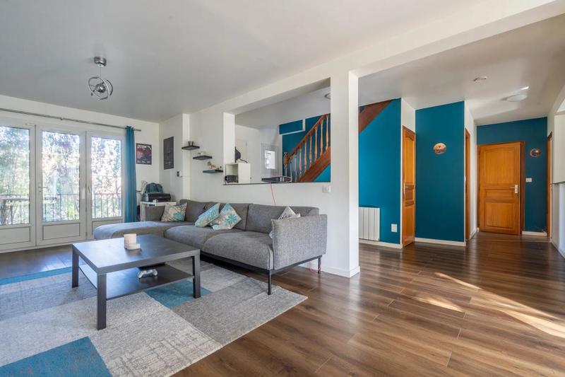 Maison - 177 m² - 7 pièces