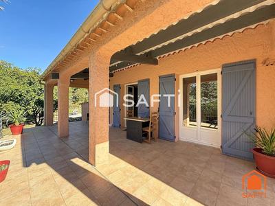Villa - 160 m² - 8 pièces