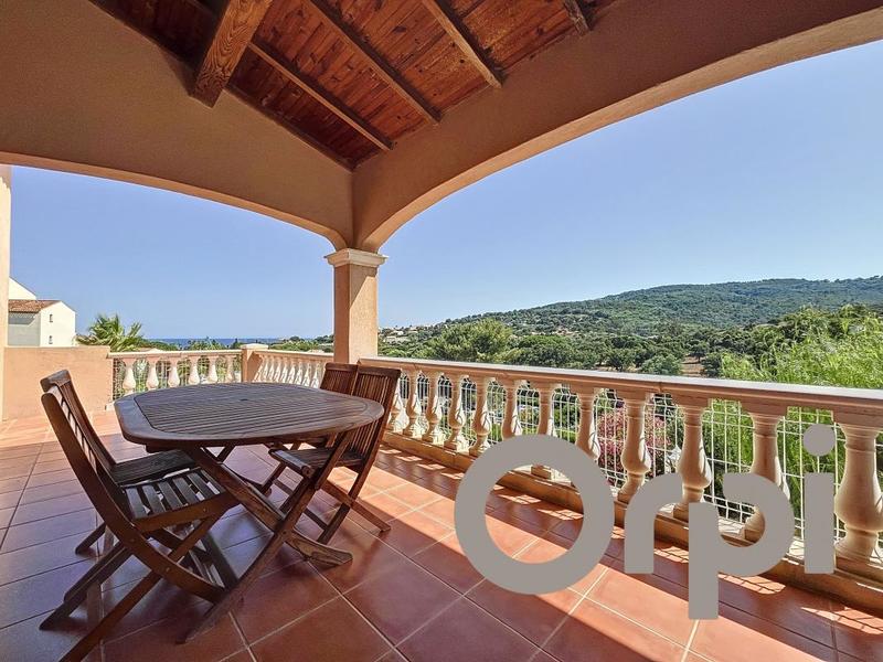 Maison - 178 m² - 6 pièces