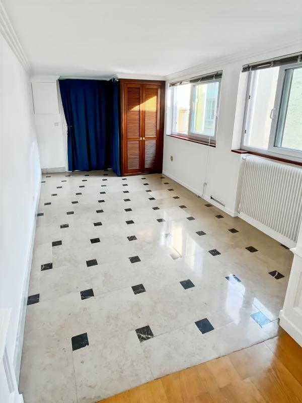 Appartement - 147 m² - 5 pièces