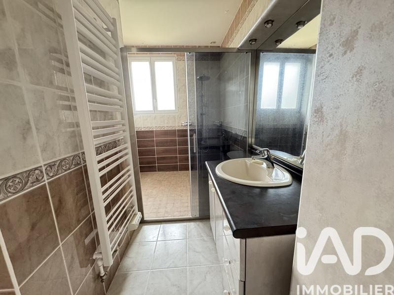 Maison - 293 m² - 9 pièces