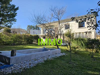 Maison d'architecte - 150 m² - 6 pièces